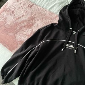 Black Brooklyn city hoodie- size XL